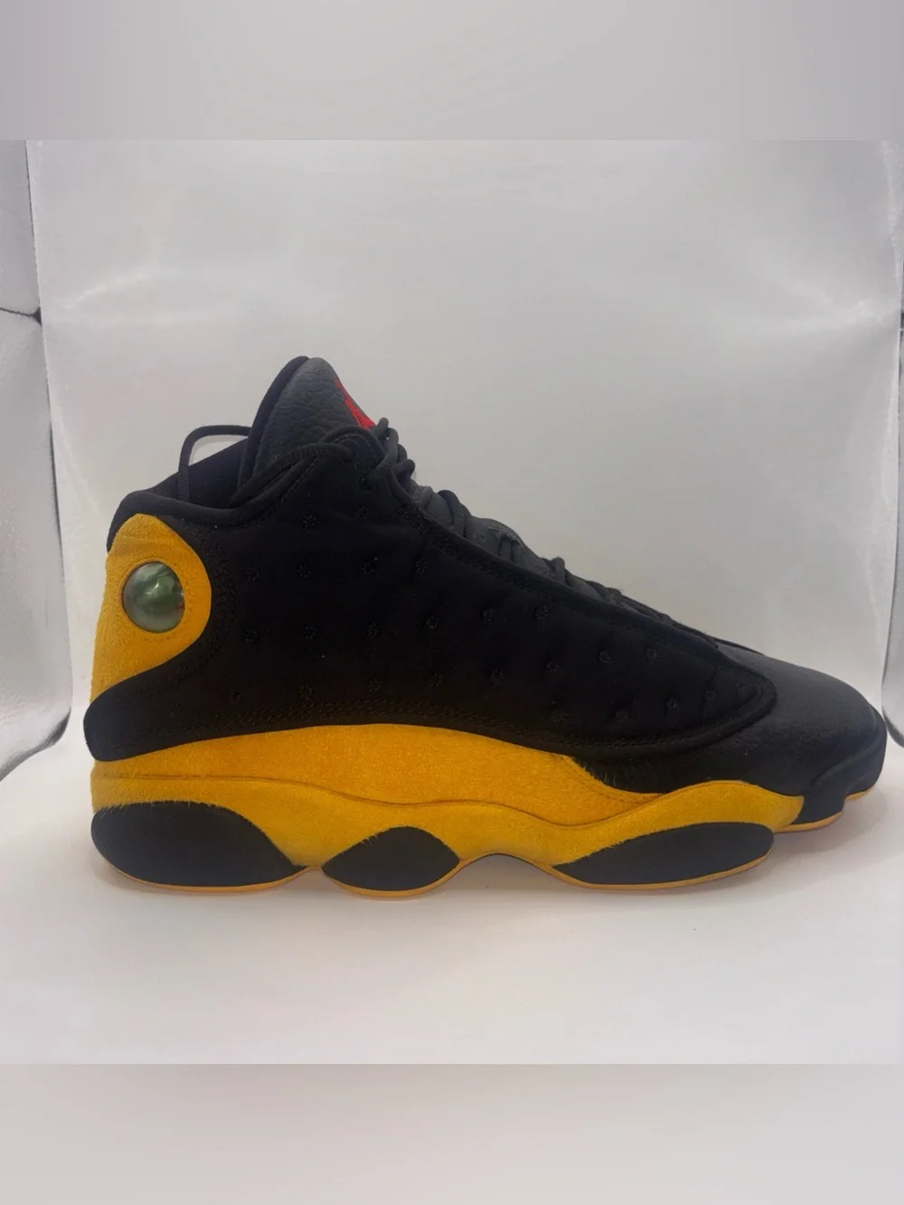 Air Jordan 13 Retro B-Grade Melo Class 2022, Men’s size 10.5, 414571-035